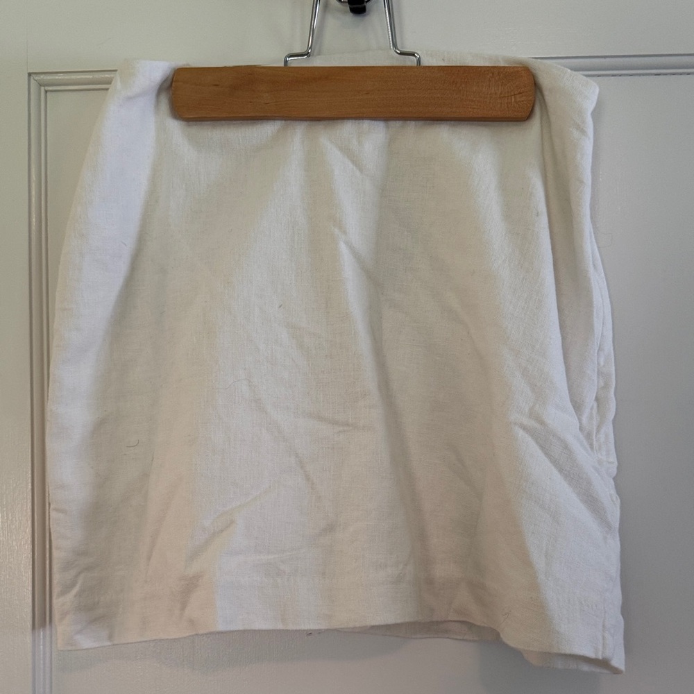 Abercrombie White Linen Skort